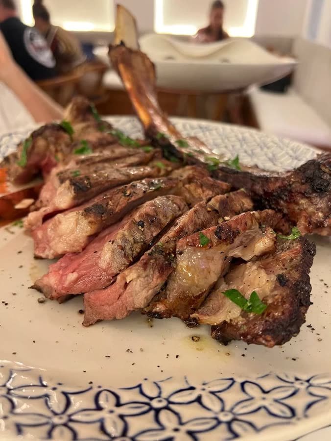 Tomahawk, sliced, Artista Cucina Canggu